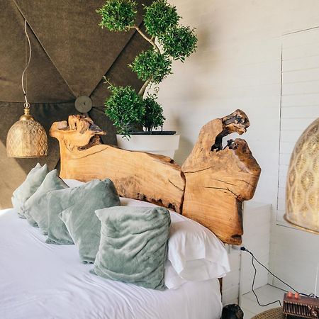 Domo Suites Masia Cal Geperut バダロナ エクステリア 写真