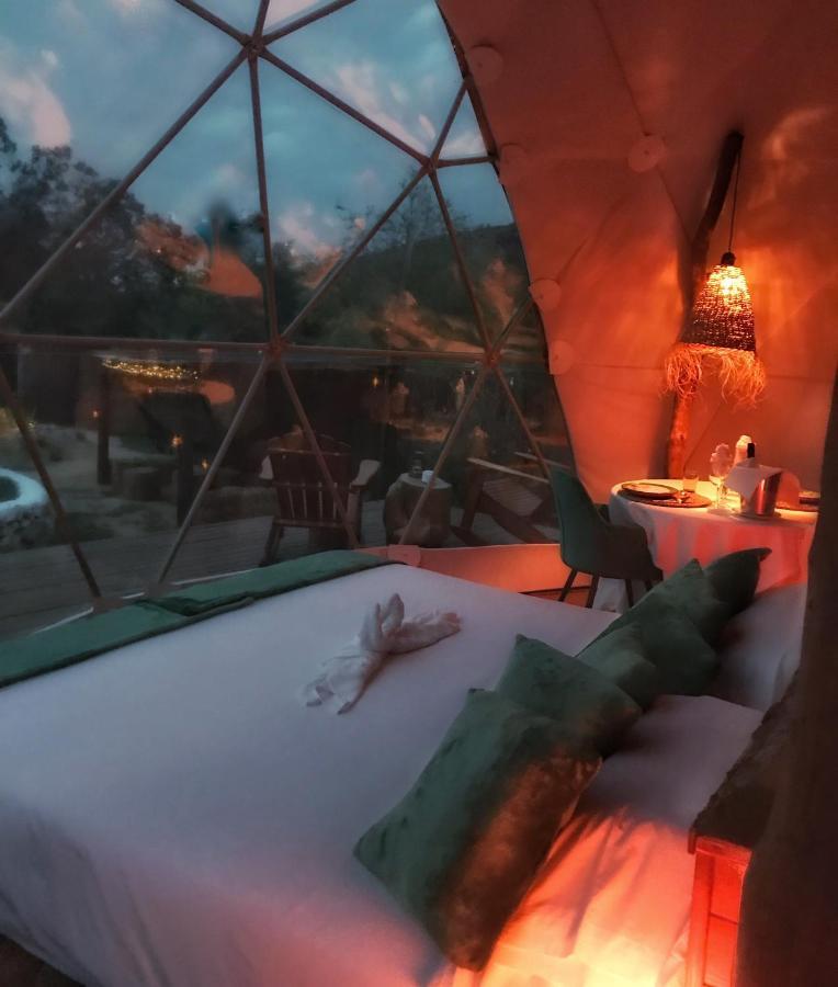 Domo Suites Masia Cal Geperut バダロナ エクステリア 写真