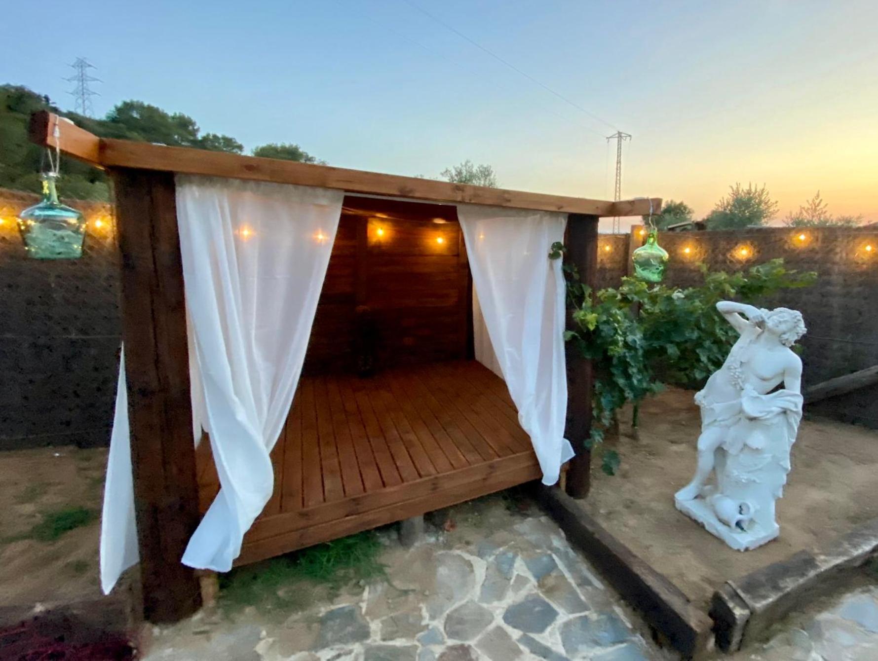 Domo Suites Masia Cal Geperut バダロナ エクステリア 写真