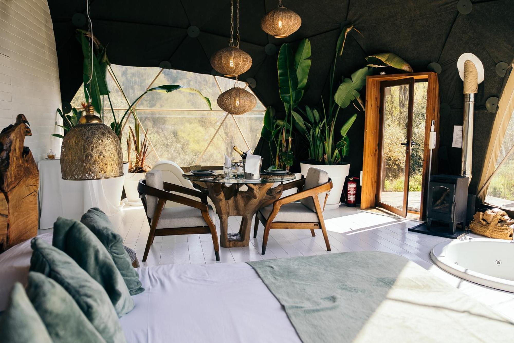 Domo Suites Masia Cal Geperut バダロナ エクステリア 写真